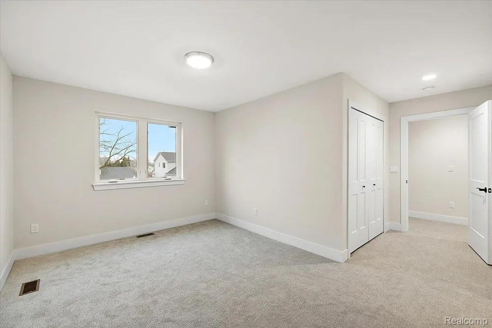 2921 Walsh Drive Rochester Hills City, MI 48309