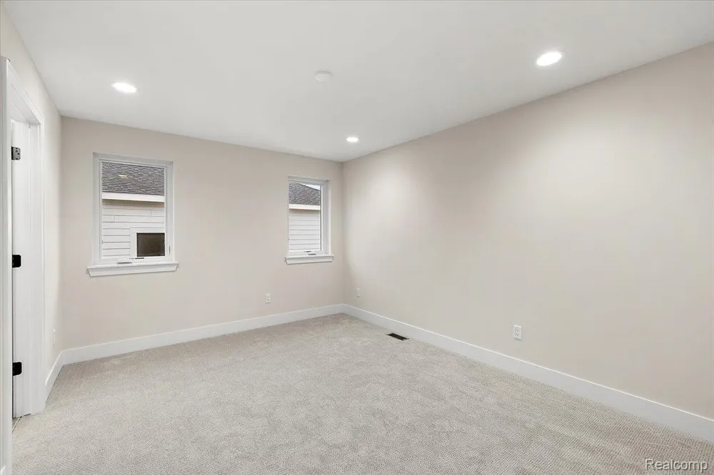 2921 Walsh Drive Rochester Hills City, MI 48309