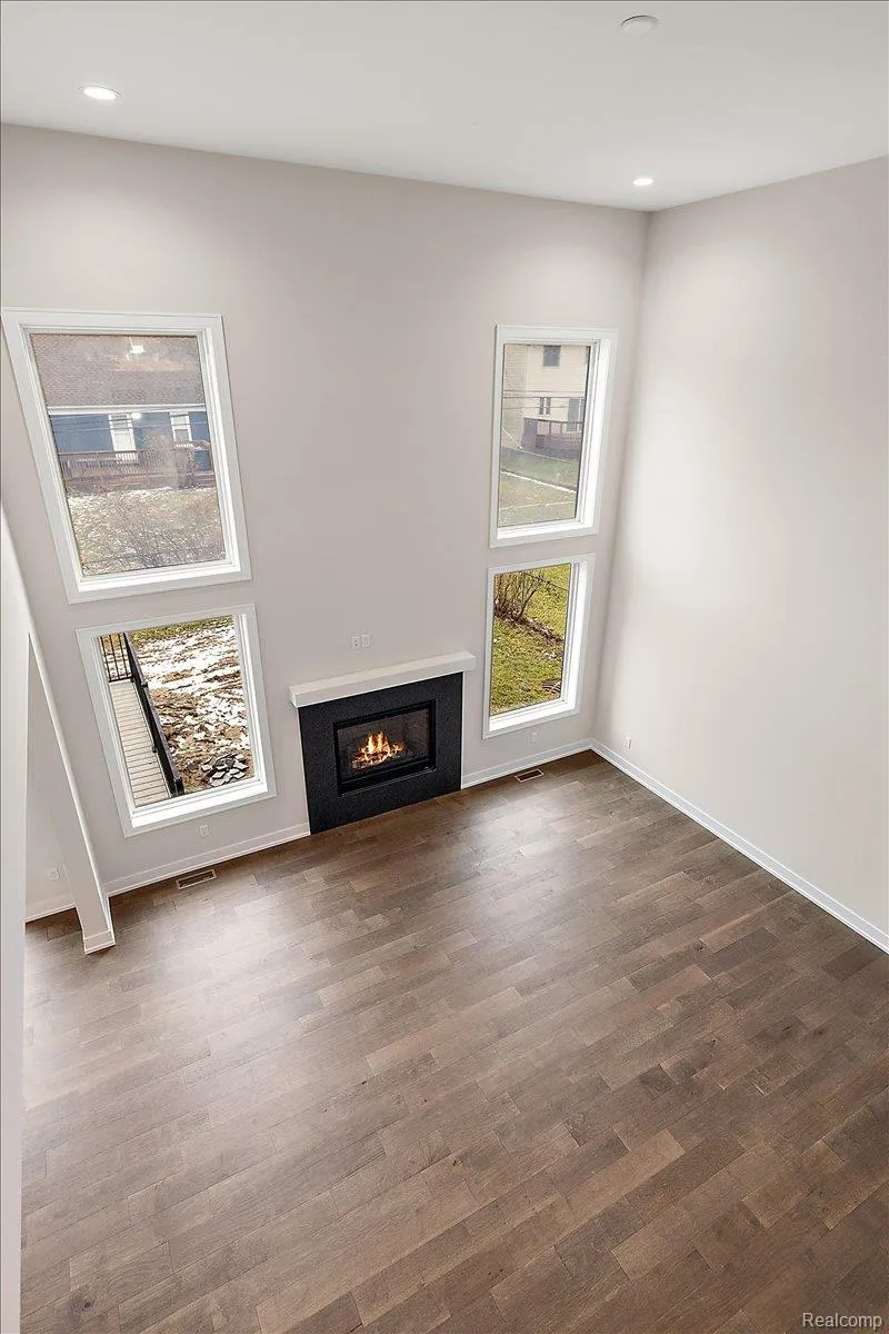 2921 Walsh Drive Rochester Hills City, MI 48309