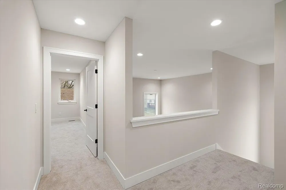 2921 Walsh Drive Rochester Hills City, MI 48309