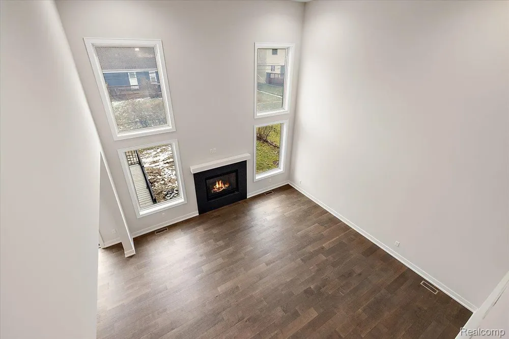 2921 Walsh Drive Rochester Hills City, MI 48309