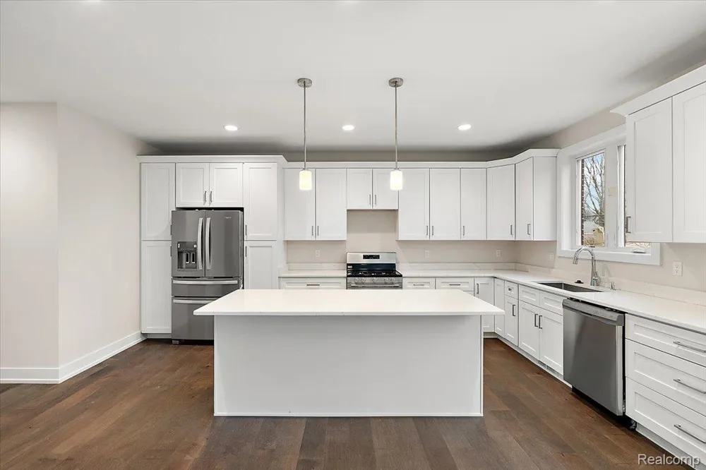 2921 Walsh Drive Rochester Hills City, MI 48309