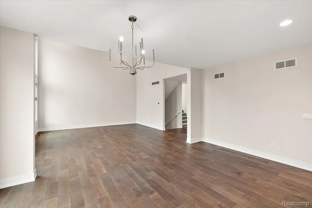 2921 Walsh Drive Rochester Hills City, MI 48309