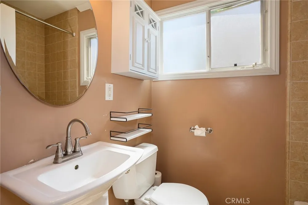 3729 Mcnab Long Beach, CA 90808