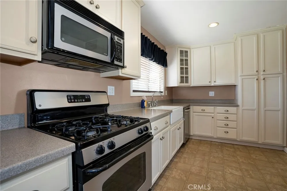 3729 Mcnab Long Beach, CA 90808