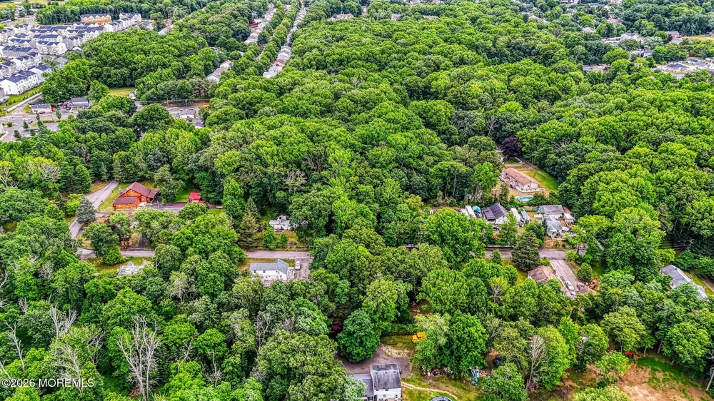 18 Herbert Drive Manalapan, NJ 07726
