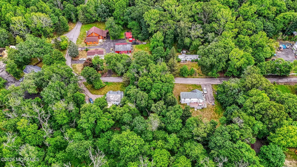 18 Herbert Drive Manalapan, NJ 07726