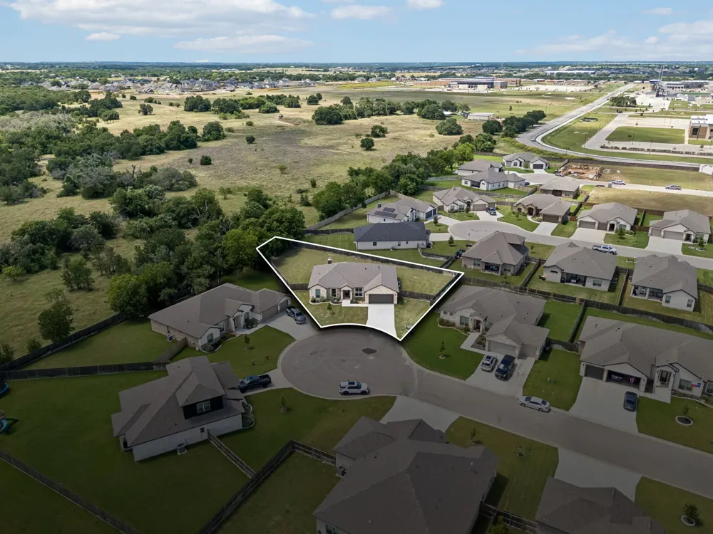 812 Eagle Claw Cove Salado, TX 76571
