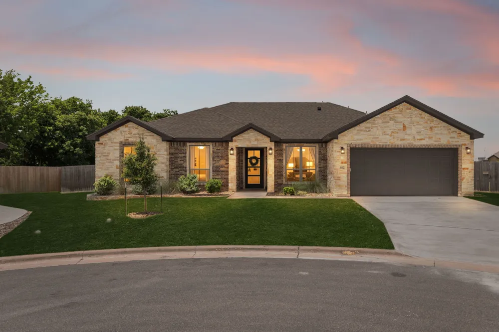 812 Eagle Claw Cove Salado, TX 76571
