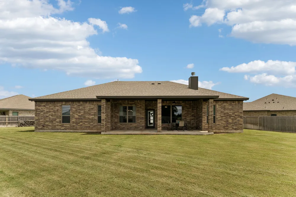 812 Eagle Claw Cove Salado, TX 76571