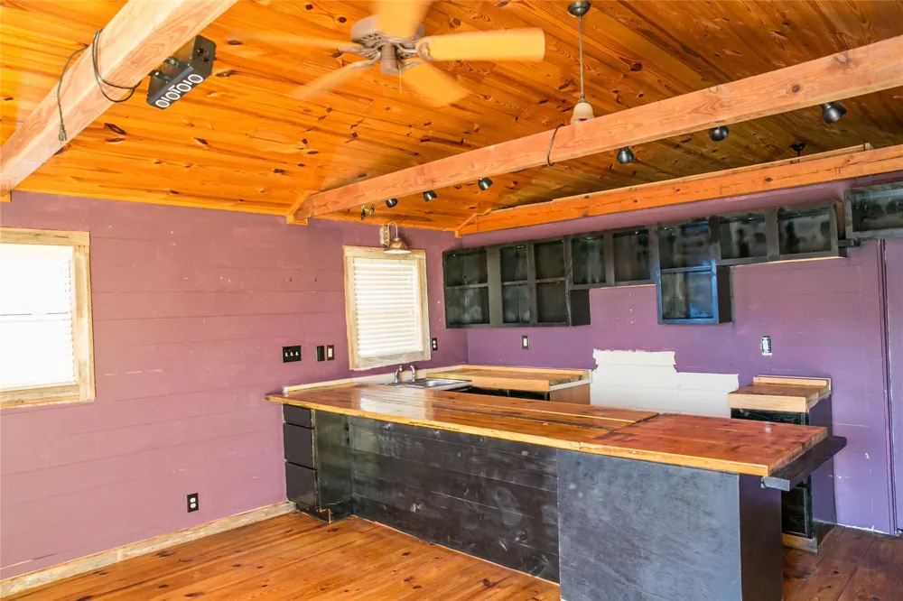 8660 Cedar Hill Road Brenham, TX 77833