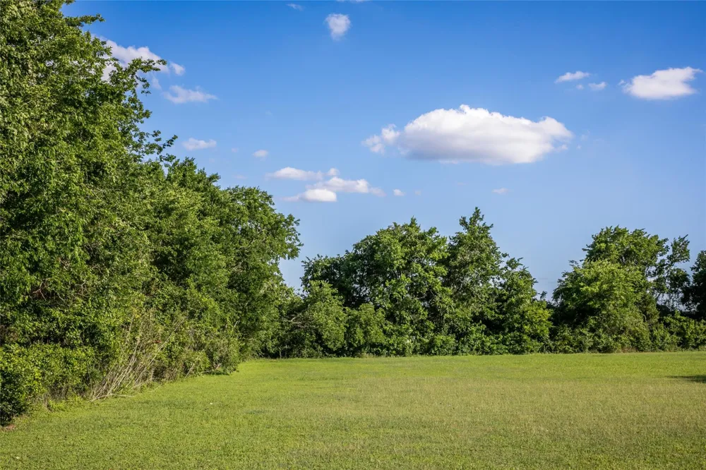 8660 Cedar Hill Road Brenham, TX 77833