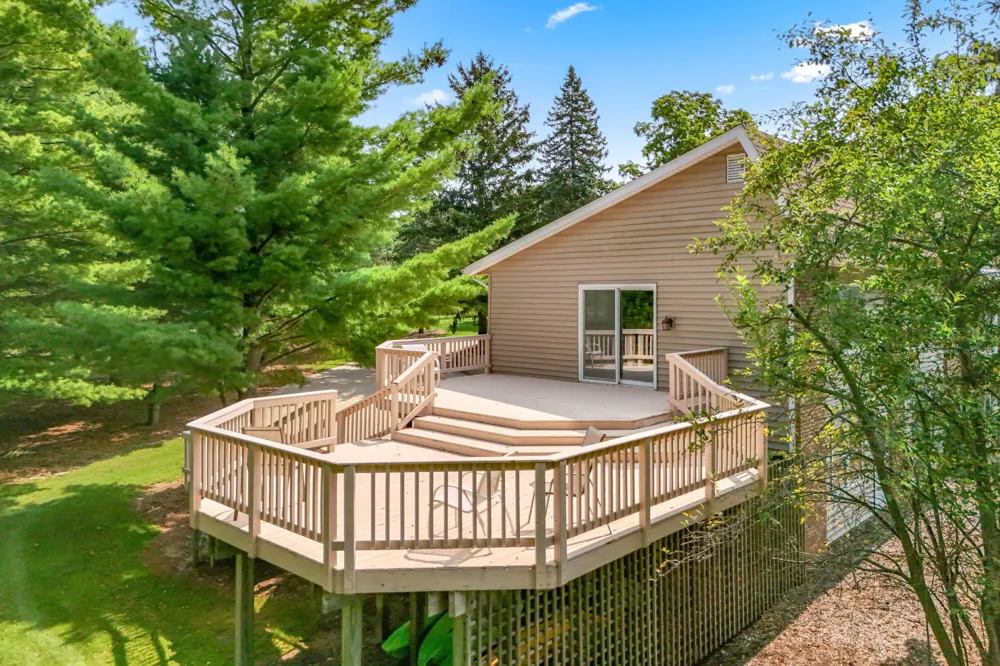 686 Leonard Drive Coldwater, MI 49036