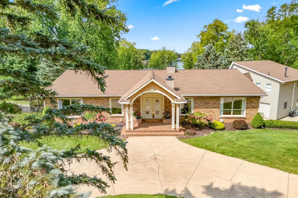 686 Leonard Drive Coldwater, MI 49036