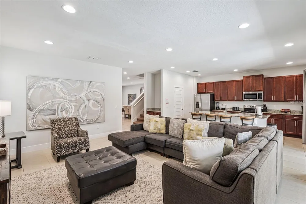 310 PENDANT COURT Kissimmee, FL 34747