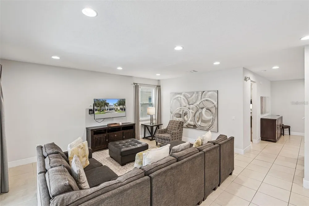 310 PENDANT COURT Kissimmee, FL 34747