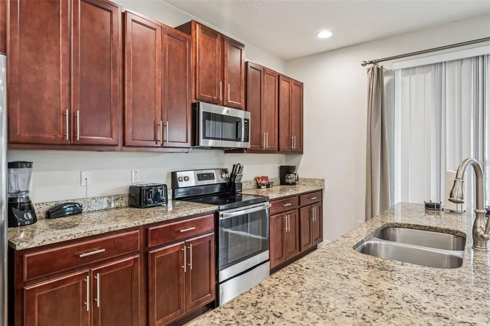 310 PENDANT COURT Kissimmee, FL 34747
