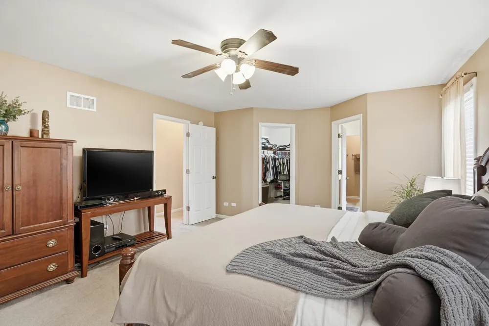 2219 Forest View Lane Lowell, IN 46356