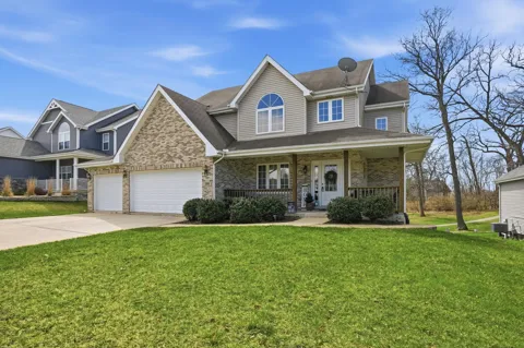 2219 Forest View Lane