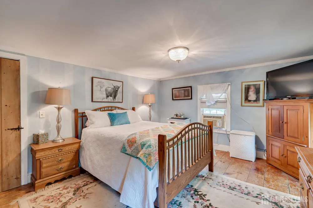 78 Falcon Road Hillsborough, NJ 08844