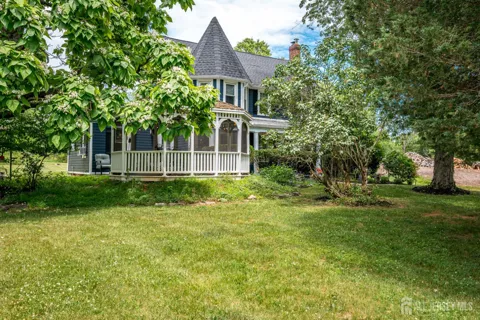 78 Falcon Road
