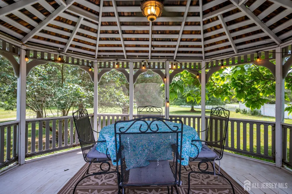 78 Falcon Road Hillsborough, NJ 08844