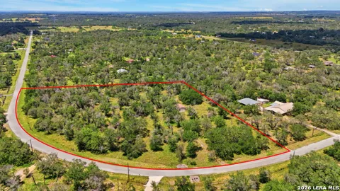 1440 Clear Lake Loop