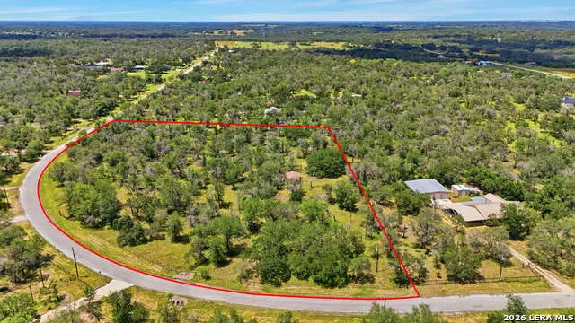 1440 Clear Lake Loop Poteet, TX 78065