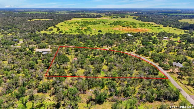 1440 Clear Lake Loop Poteet, TX 78065