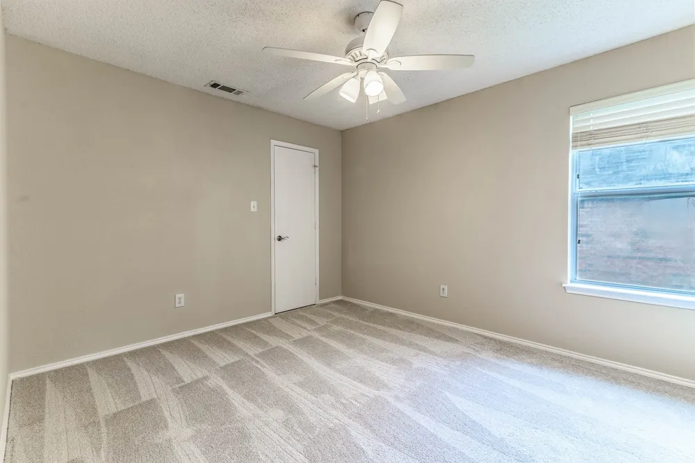 633 Manchester Drive Mansfield, TX 76063