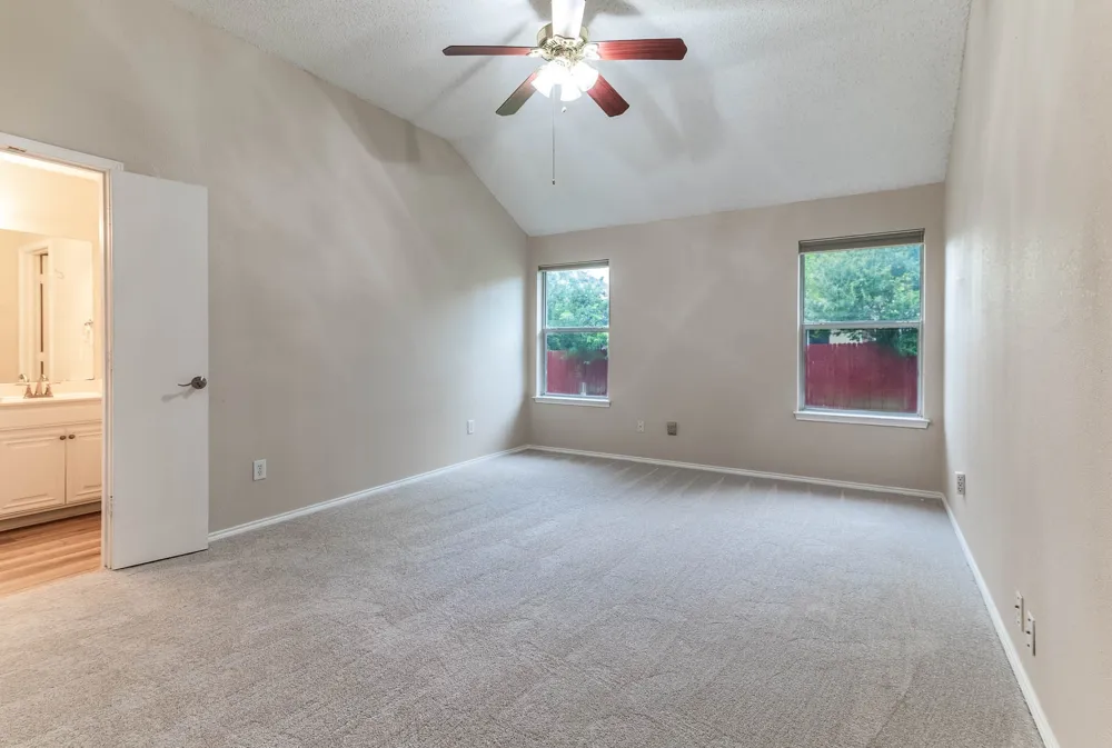 633 Manchester Drive Mansfield, TX 76063
