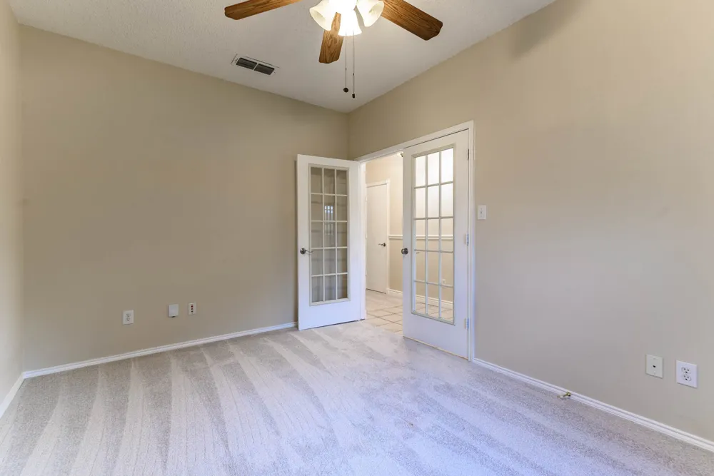 633 Manchester Drive Mansfield, TX 76063