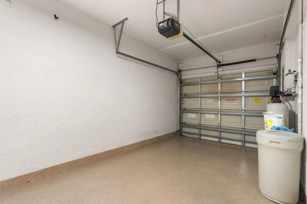 2543 NW 31st Court #2543 Oakland Park, FL 33309