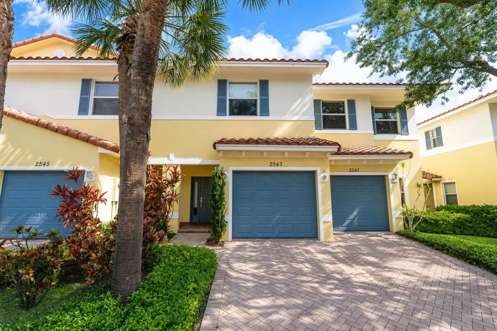 2543 NW 31st Court #2543 Oakland Park, FL 33309