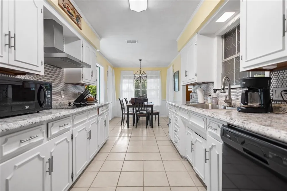 4435 Dundee Drive Tyler, TX 75703