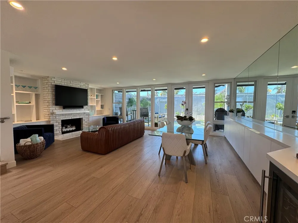 3981 Warner Avenue Huntington Beach, CA 92649