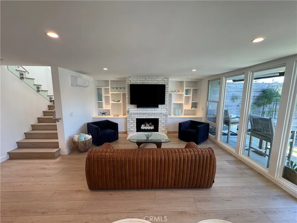 3981 Warner Avenue Huntington Beach, CA 92649