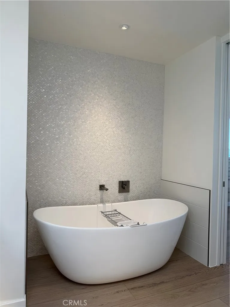 3981 Warner Avenue Huntington Beach, CA 92649