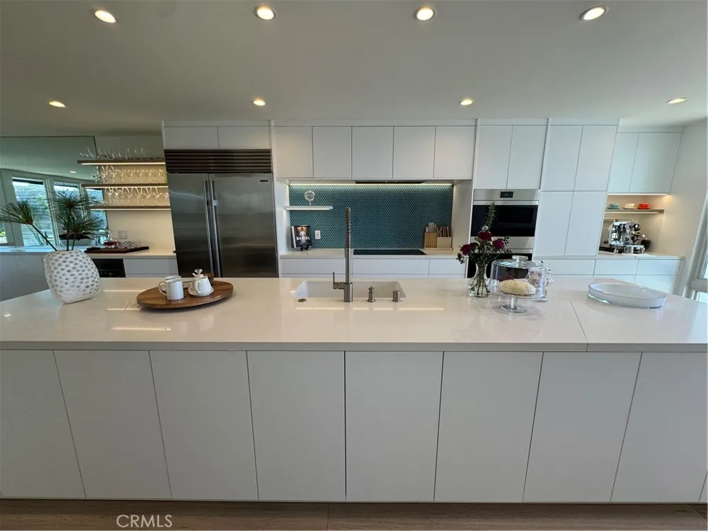 3981 Warner Avenue Huntington Beach, CA 92649