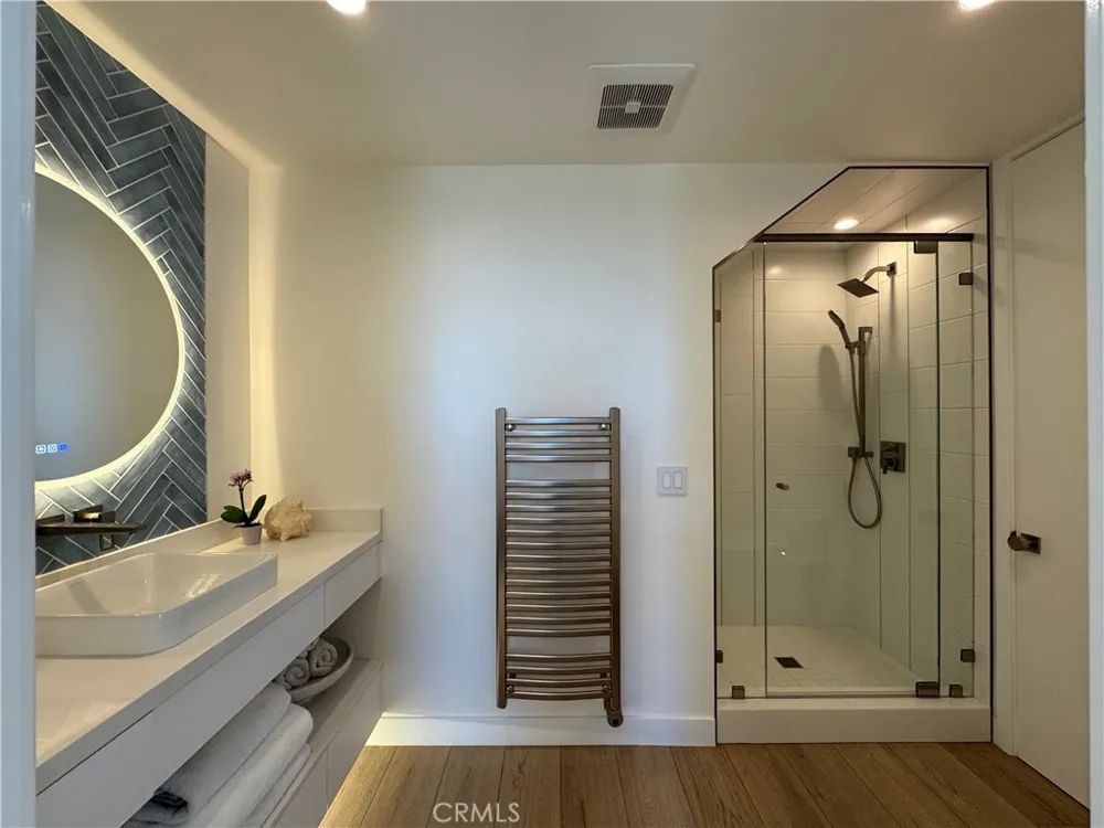 3981 Warner Avenue Huntington Beach, CA 92649