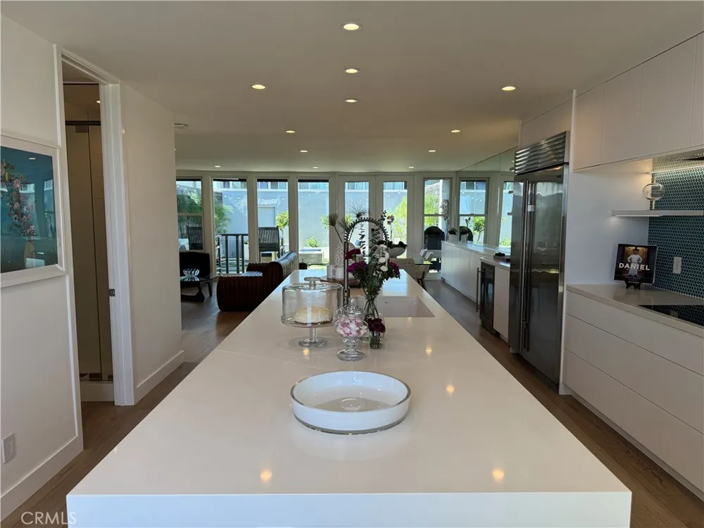 3981 Warner Avenue Huntington Beach, CA 92649