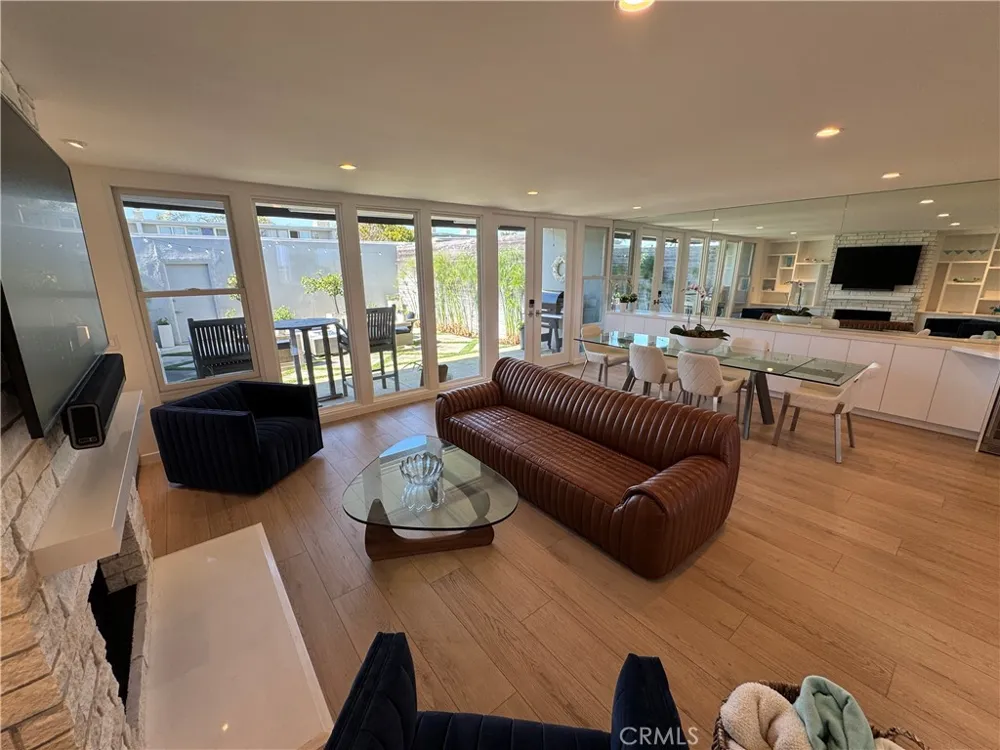 3981 Warner Avenue Huntington Beach, CA 92649