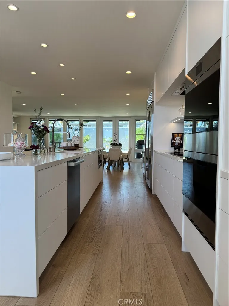 3981 Warner Avenue Huntington Beach, CA 92649