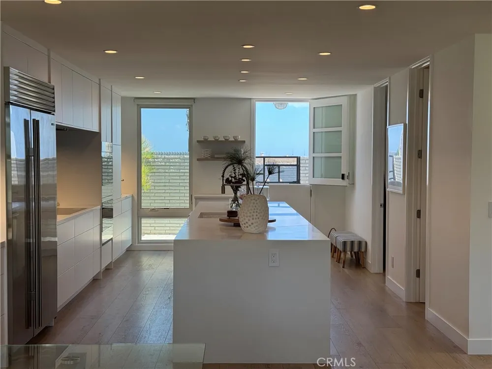 3981 Warner Avenue Huntington Beach, CA 92649