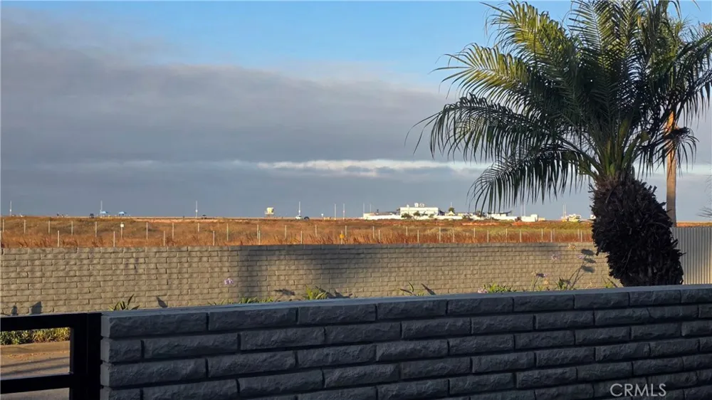 3981 Warner Avenue Huntington Beach, CA 92649
