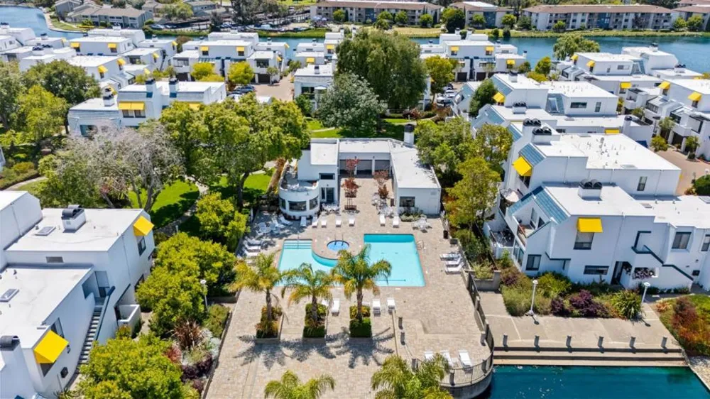 816 Balboa Lane Foster City, CA 94404