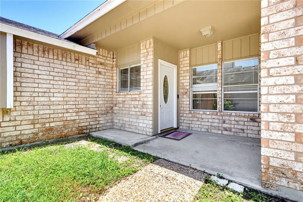 4205 Big Cyprus Corpus Christi, TX 78410