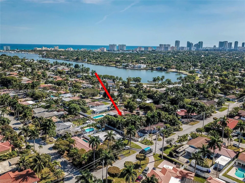 1251 Buchanan St Hollywood, FL 33019