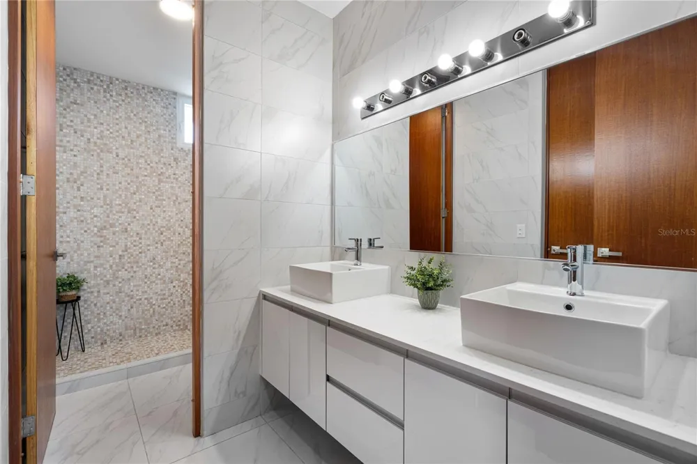 153 RIVER TERRACE Juncos, PR 00777