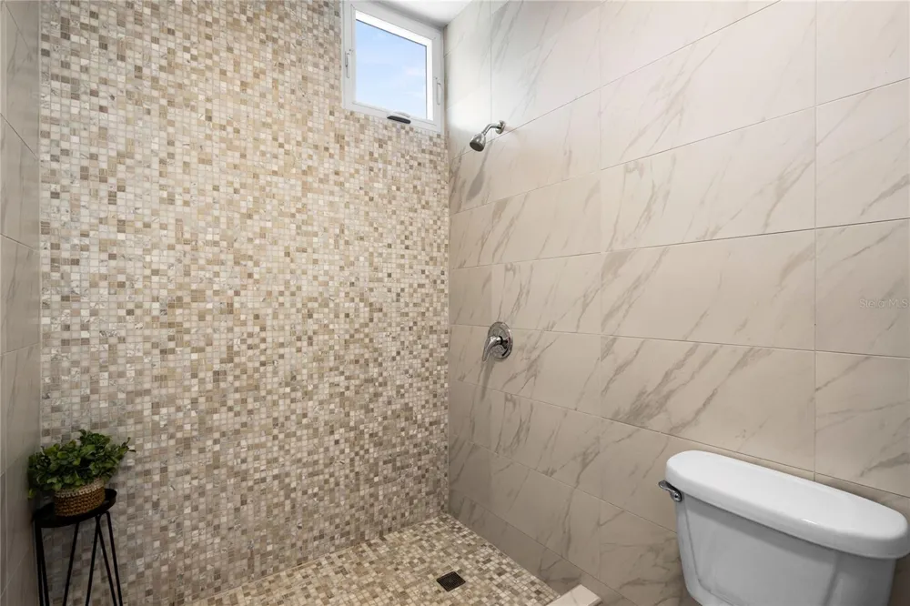 153 RIVER TERRACE Juncos, PR 00777